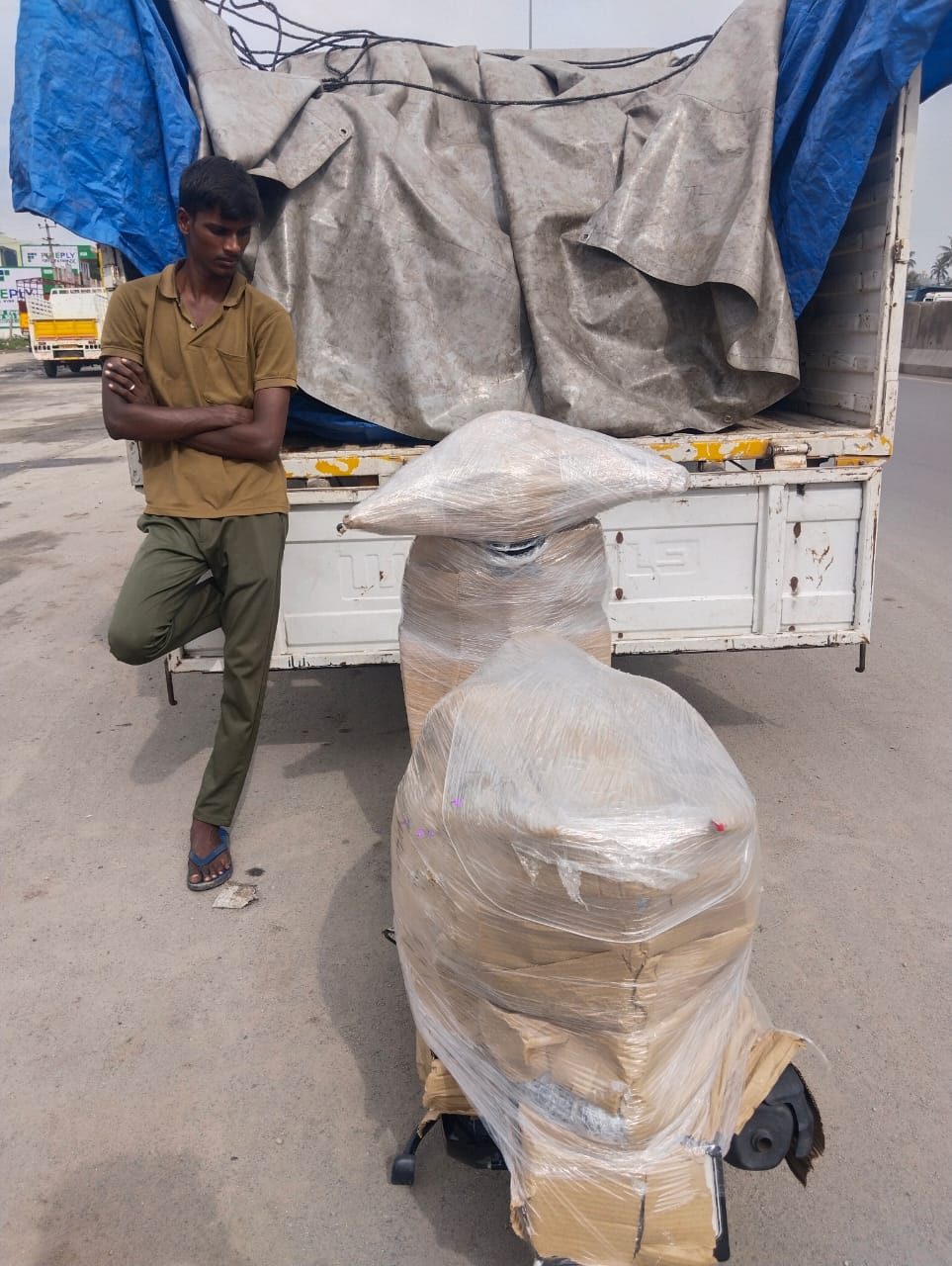 Trusted Packers And Movers In Attibele - Packed boxes and storage